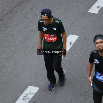 Runner Photo 3820594