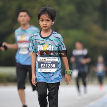 Runner Photo 3820645