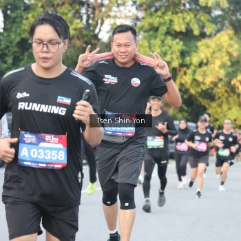 Runner Photo 3820701