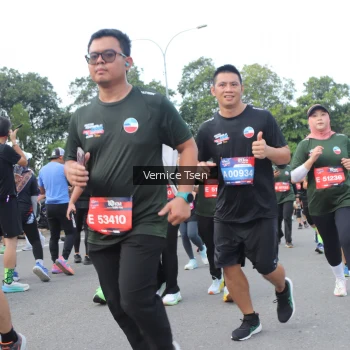 Runner Photo 3820711