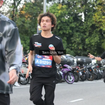 Runner Photo 3820738