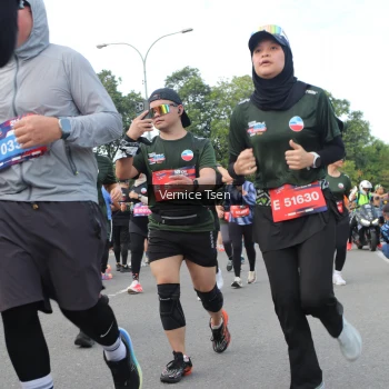 Runner Photo 3820746