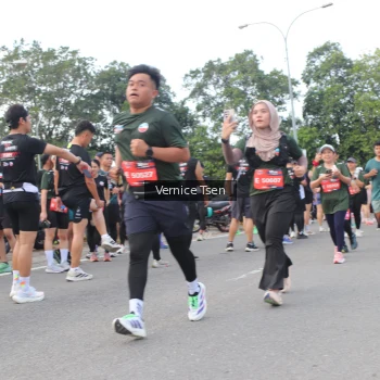 Runner Photo 3820865