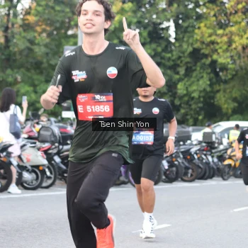 Runner Photo 3820899