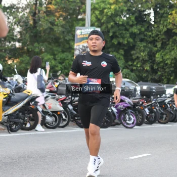 Runner Photo 3820911