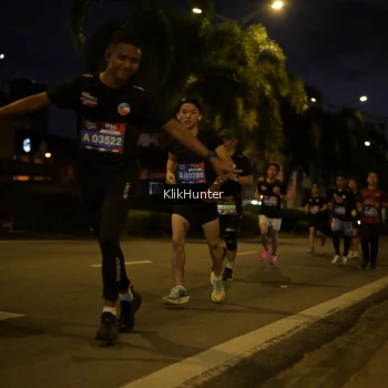 Runner Photo 3820946