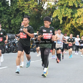 Runner Photo 3820978