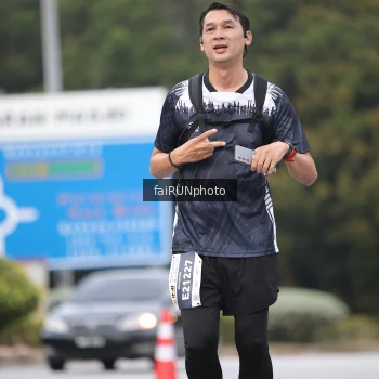 Runner Photo 3821001