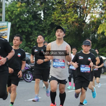Runner Photo 3821037