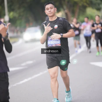 Runner Photo 3821040