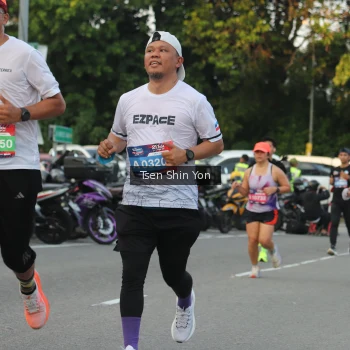 Runner Photo 3821145