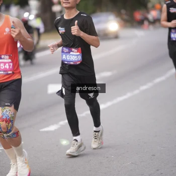Runner Photo 3821172