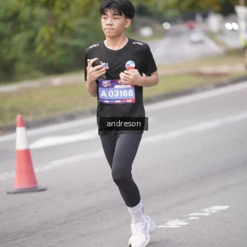 Runner Photo 3821173