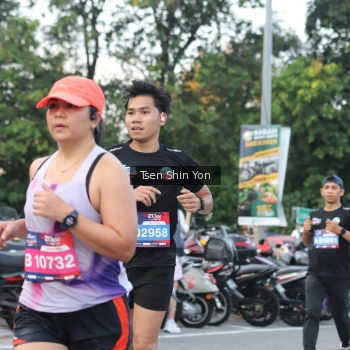 Runner Photo 3821234
