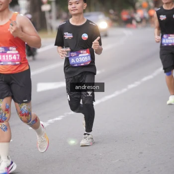 Runner Photo 3821270