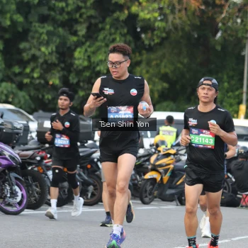 Runner Photo 3821386
