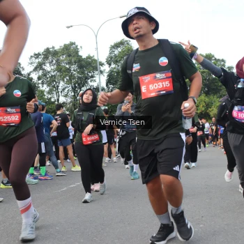 Runner Photo 3821445