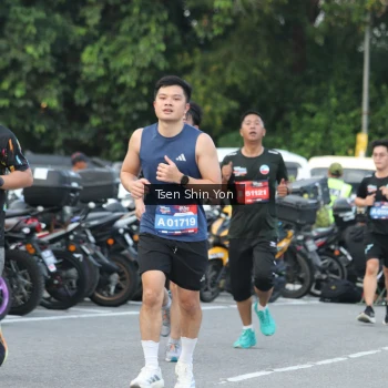 Runner Photo 3821478