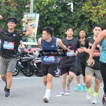 Runner Photo 3821530