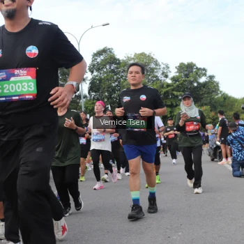 Runner Photo 3821652