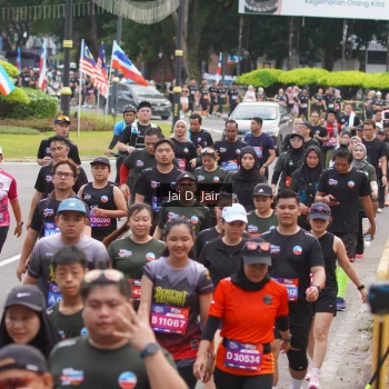 Runner Photo 3821659