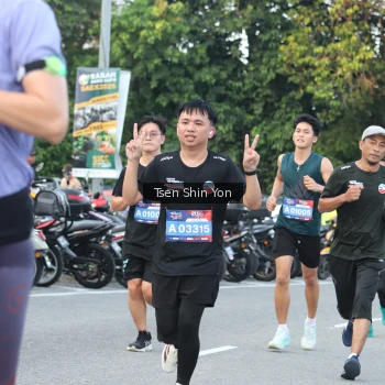Runner Photo 3821664