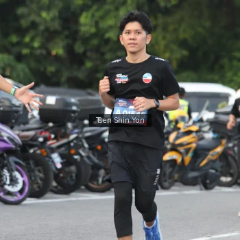 Runner Photo 3821861