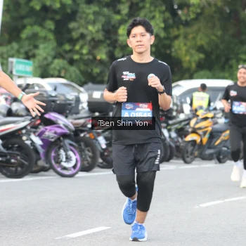 Runner Photo 3821872