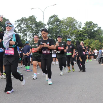 Runner Photo 3821882