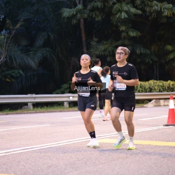 Runner Photo 3822067