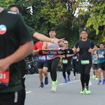 Runner Photo 3822254