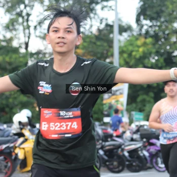 Runner Photo 3822266