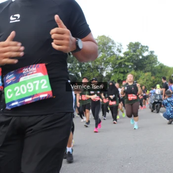 Runner Photo 3822295
