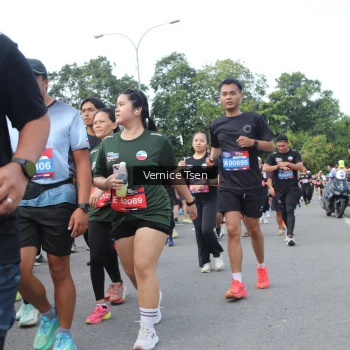 Runner Photo 3822384