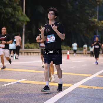 Runner Photo 3822455