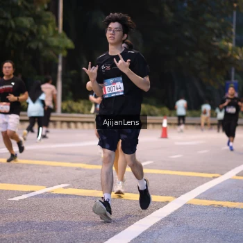 Runner Photo 3822505