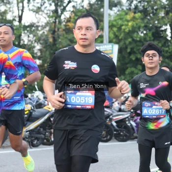 Runner Photo 3822575