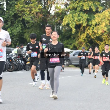 Runner Photo 3822602