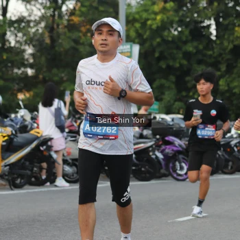 Runner Photo 3822656