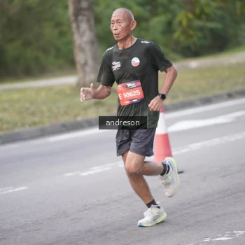 Runner Photo 3822680