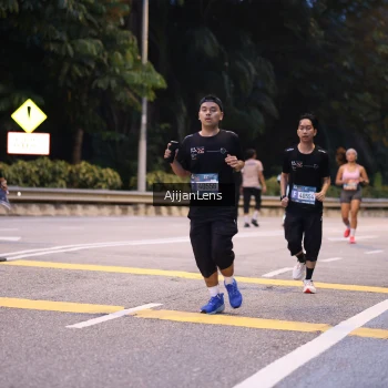 Runner Photo 3822690