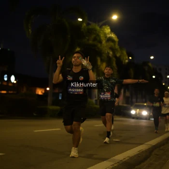Runner Photo 3822691