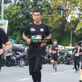 Runner Photo 3822726