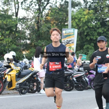 Runner Photo 3822898