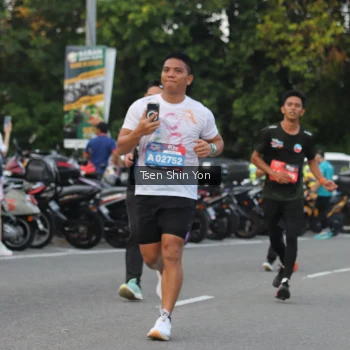 Runner Photo 3822934
