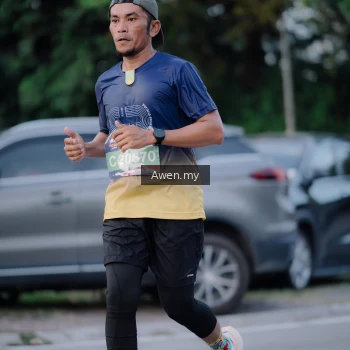 Runner Photo 3823001