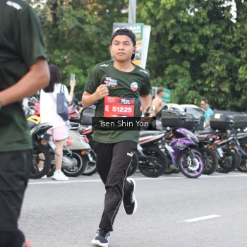 Runner Photo 3823097