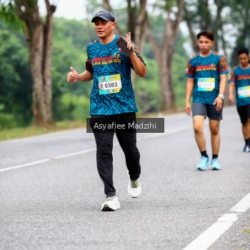 Runner Photo 3823127
