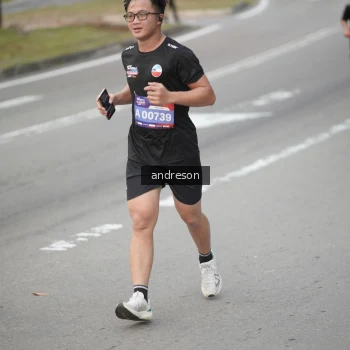 Runner Photo 3823134