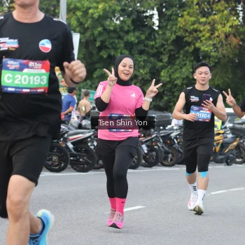 Runner Photo 3823143